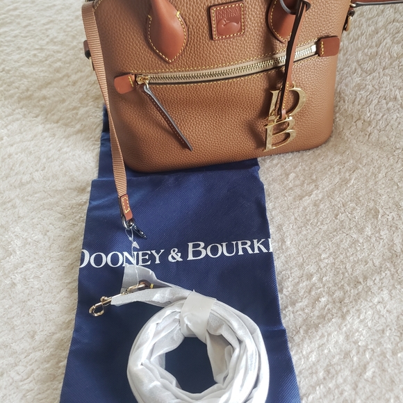 Dooney and Bourke purse - Picture 5 of 9